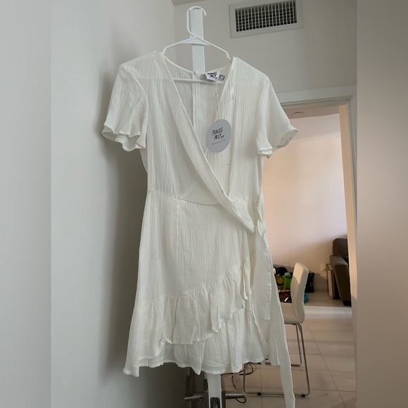 Company For One Dress White - Picture 7 of 16